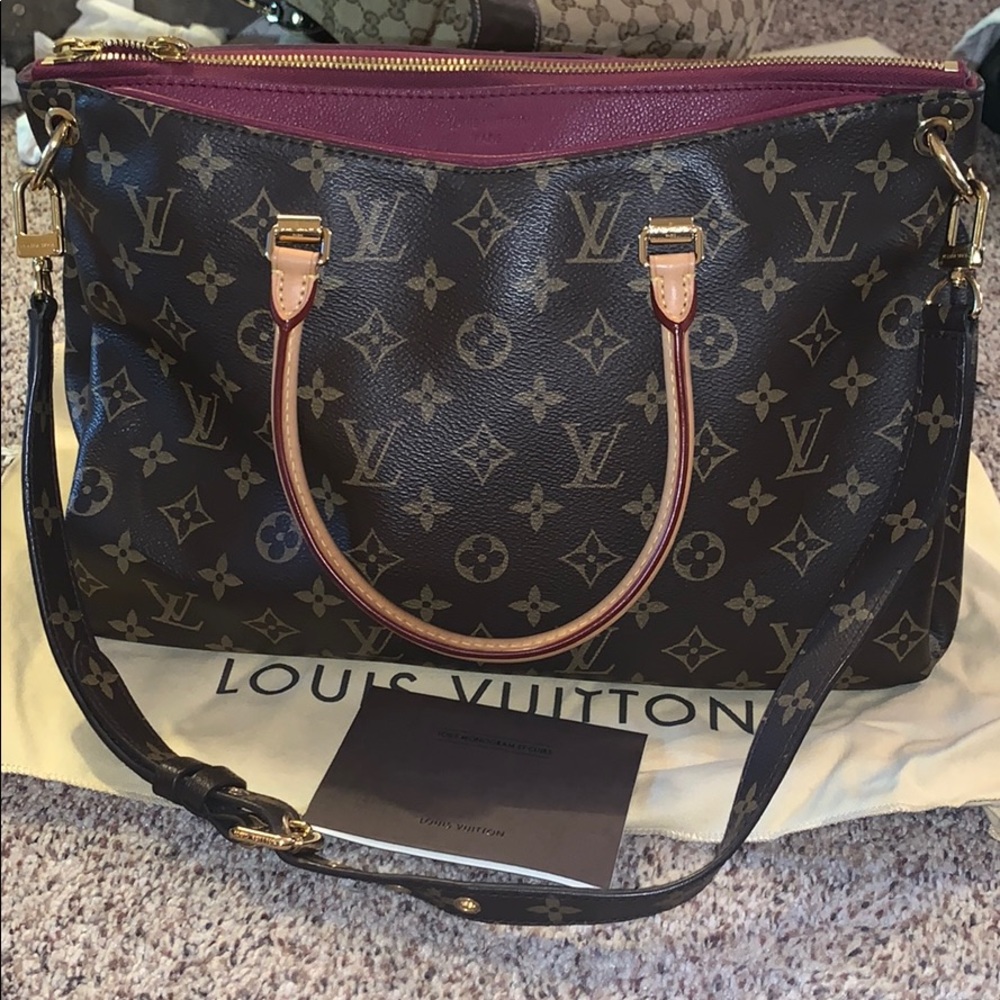 LOUIS VUITTON PALLAS BAG